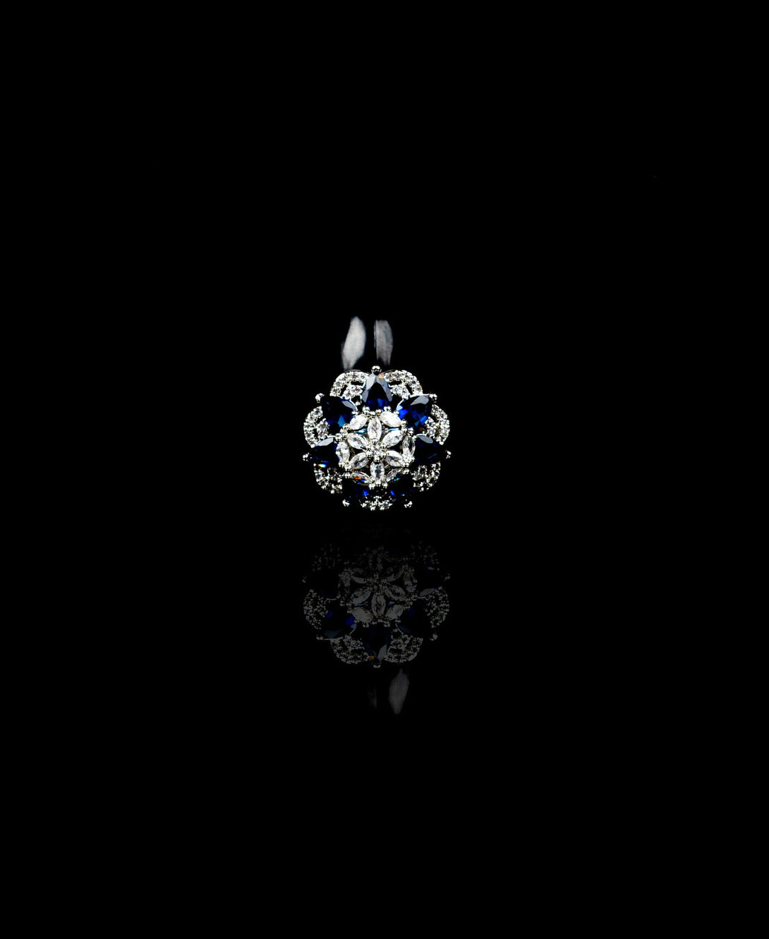 American Diamond Round Shaped Blue-Colored Multiple Stone Ring - Mayrake.in