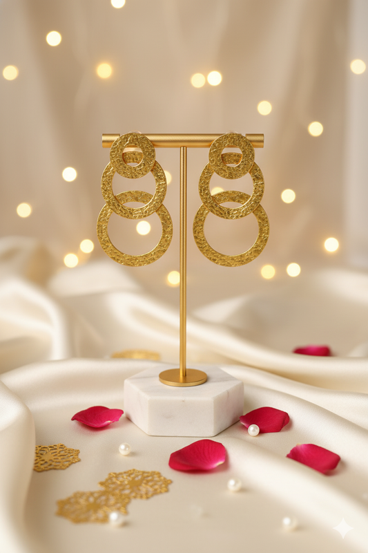 Matte Finish Earrings Jewellery with Overlapping Circular Design