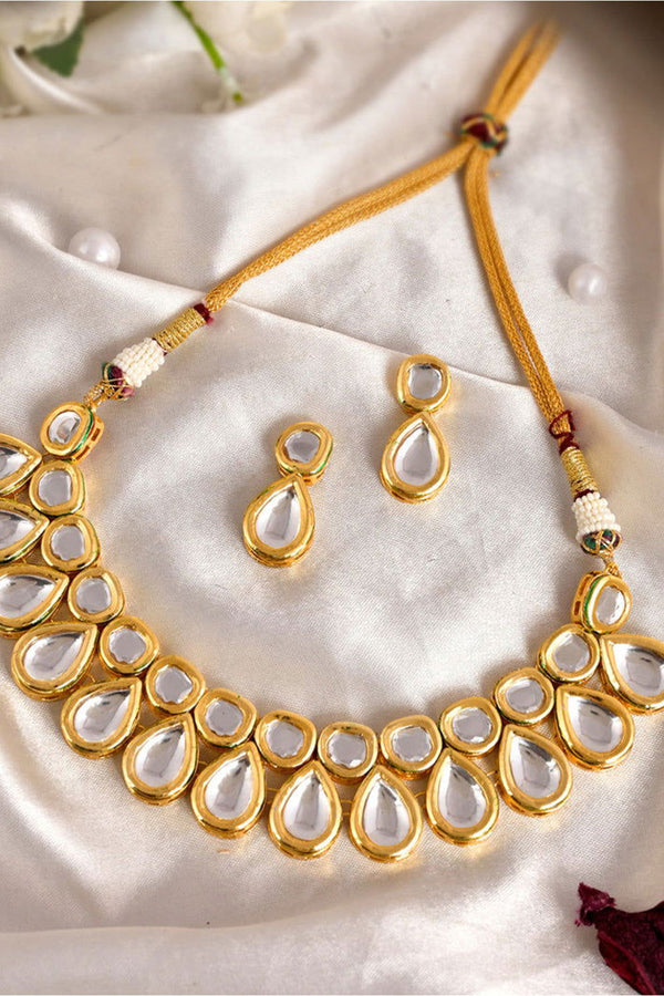 Gold Finish Kundan Choker Jewellery with Tear Drop Style - Mayrake.in