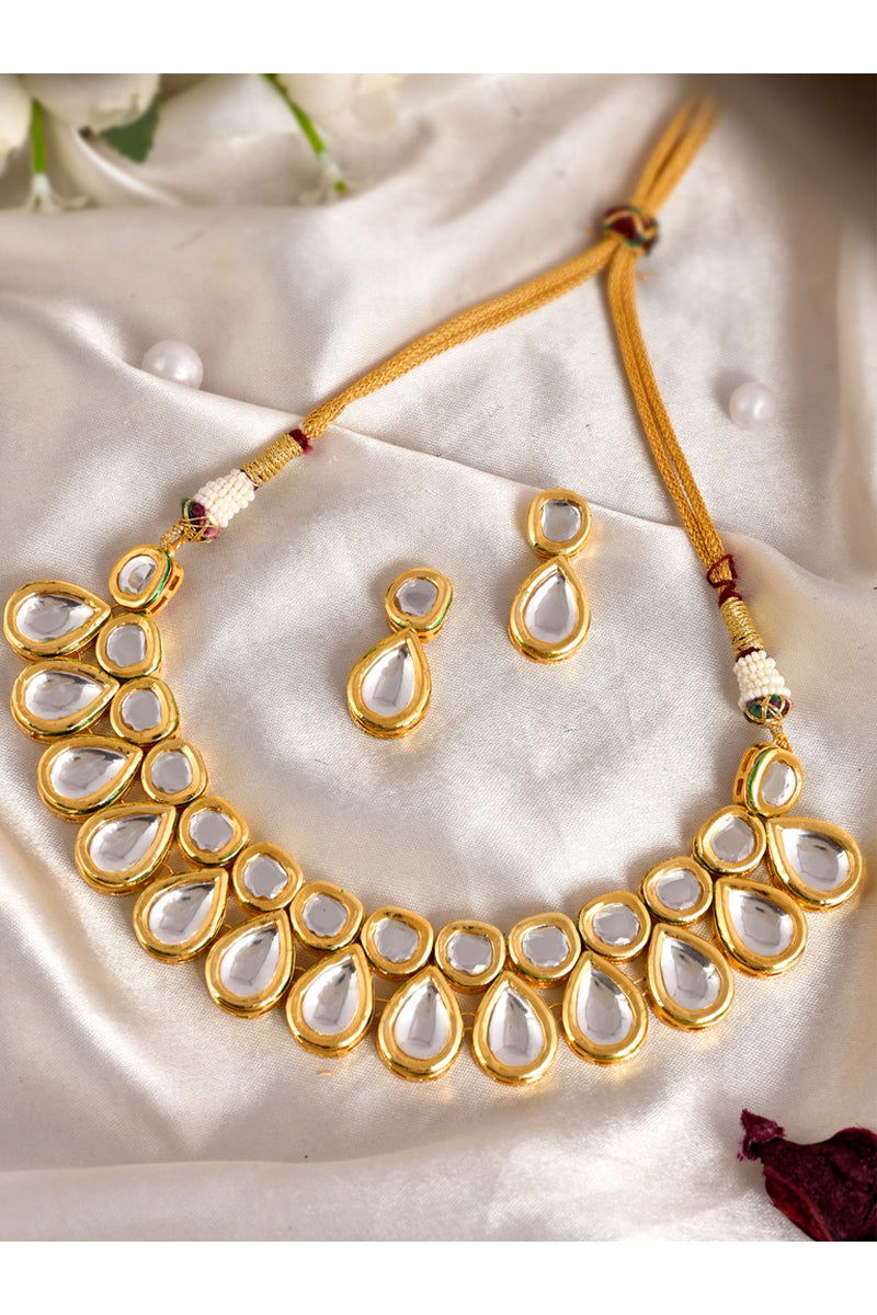 Gold Finish Kundan Choker with tear drop style - Mayrake.in