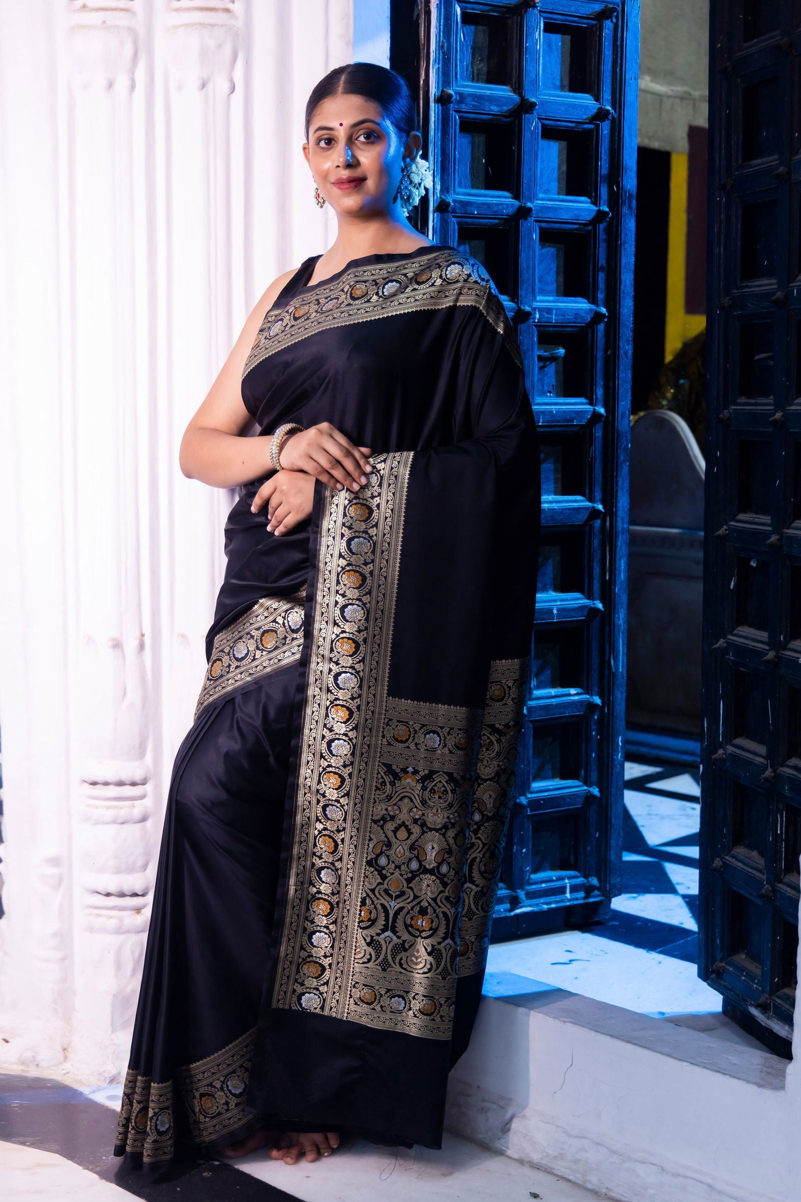 Handloom Black Mashru Satin Silk Banarasi saree - Mayrake.in