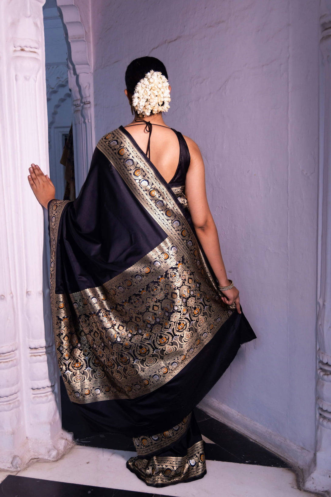 Handloom Black Mashru Satin Silk Banarasi saree - Mayrake.in