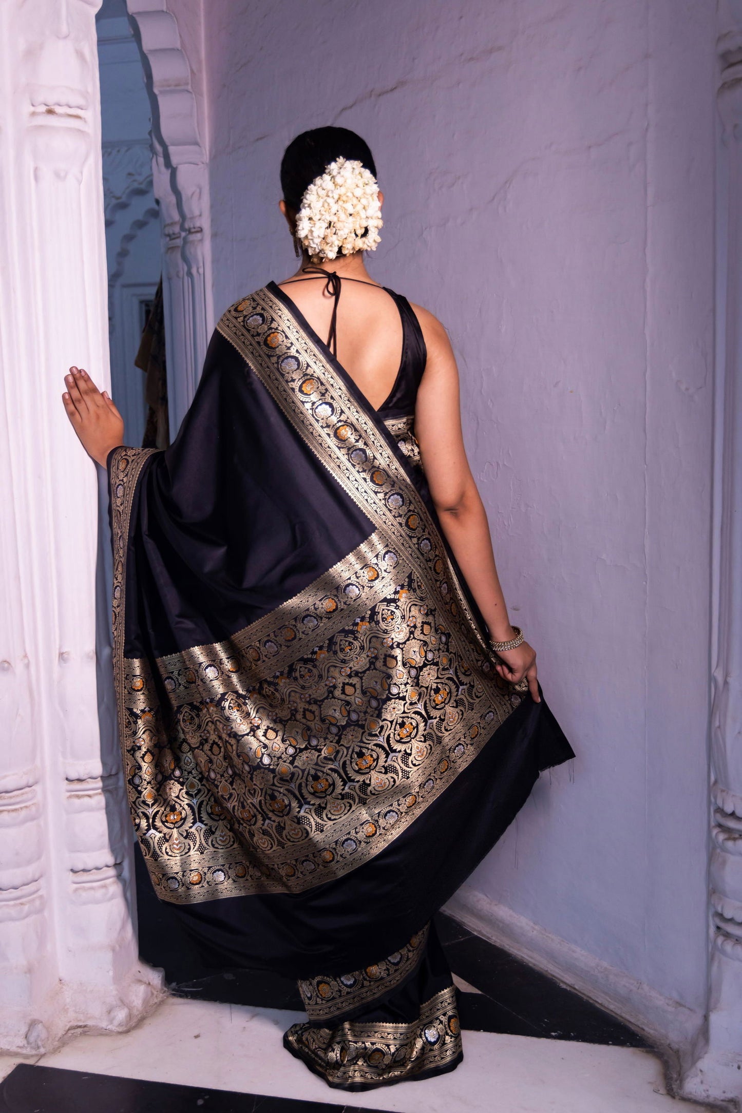 Handloom Black Mashru Satin Silk Banarasi saree - Mayrake.in