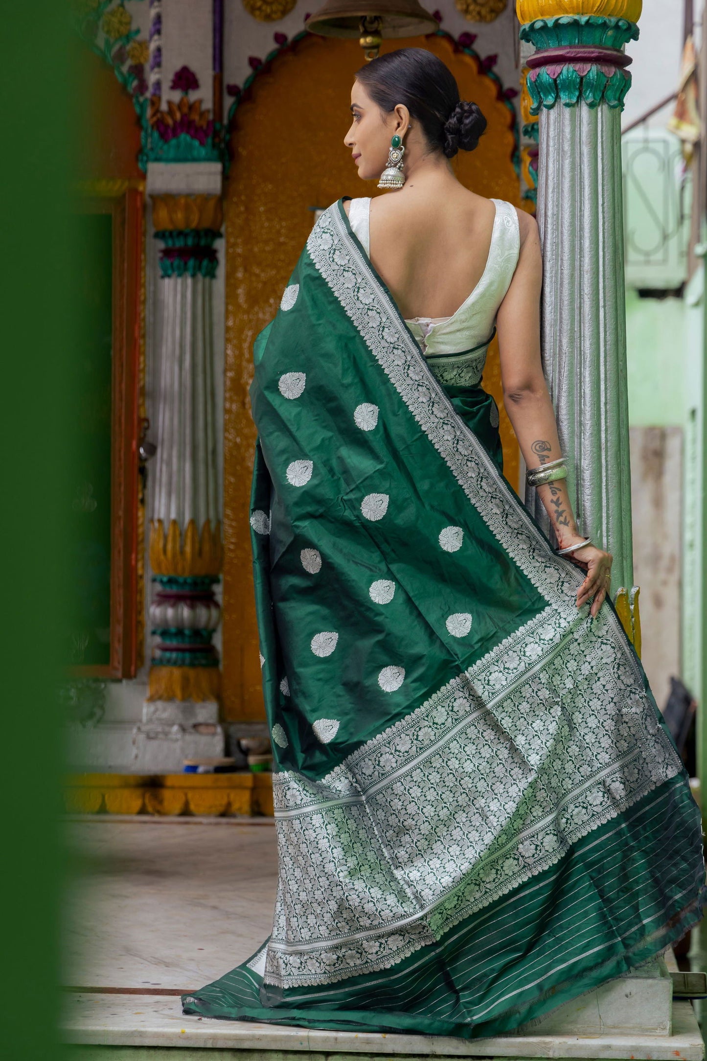 Handloom Dark Green Pure Katan Silk Banarasi Saree - Mayrake.in