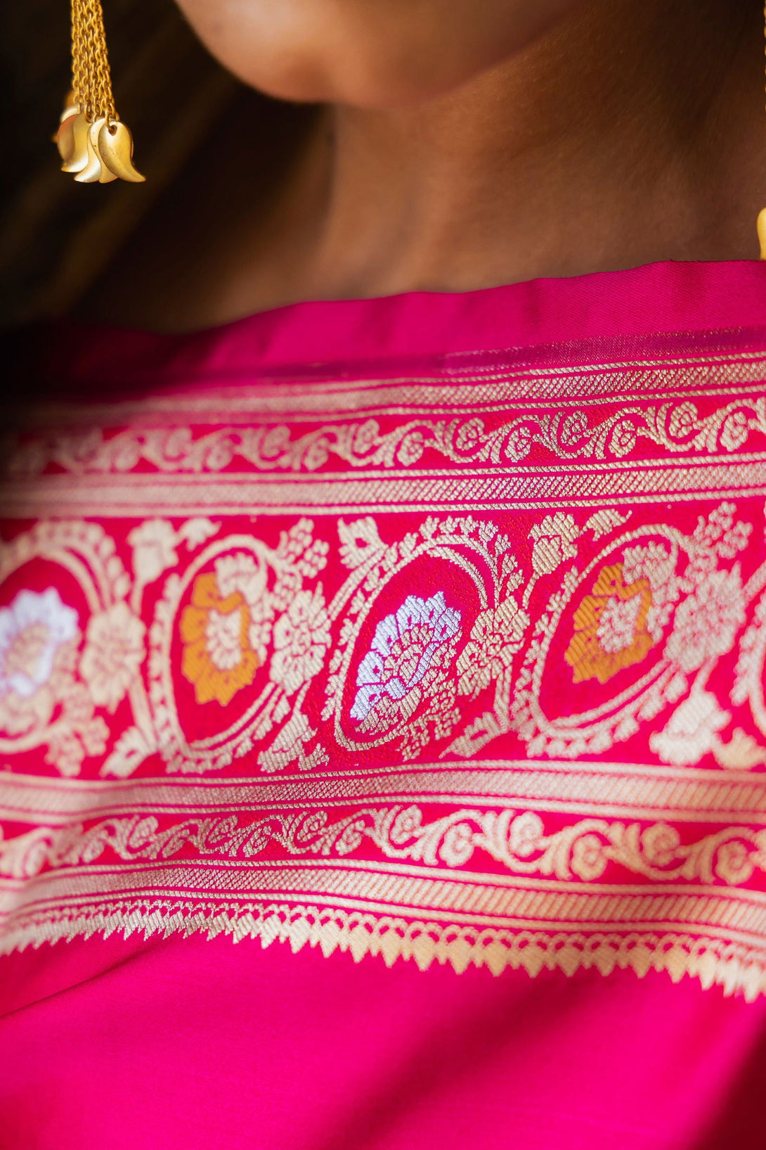 Handloom Fuchsia Pink Mashru Satin Silk Banarasi Saree - Mayrake.in