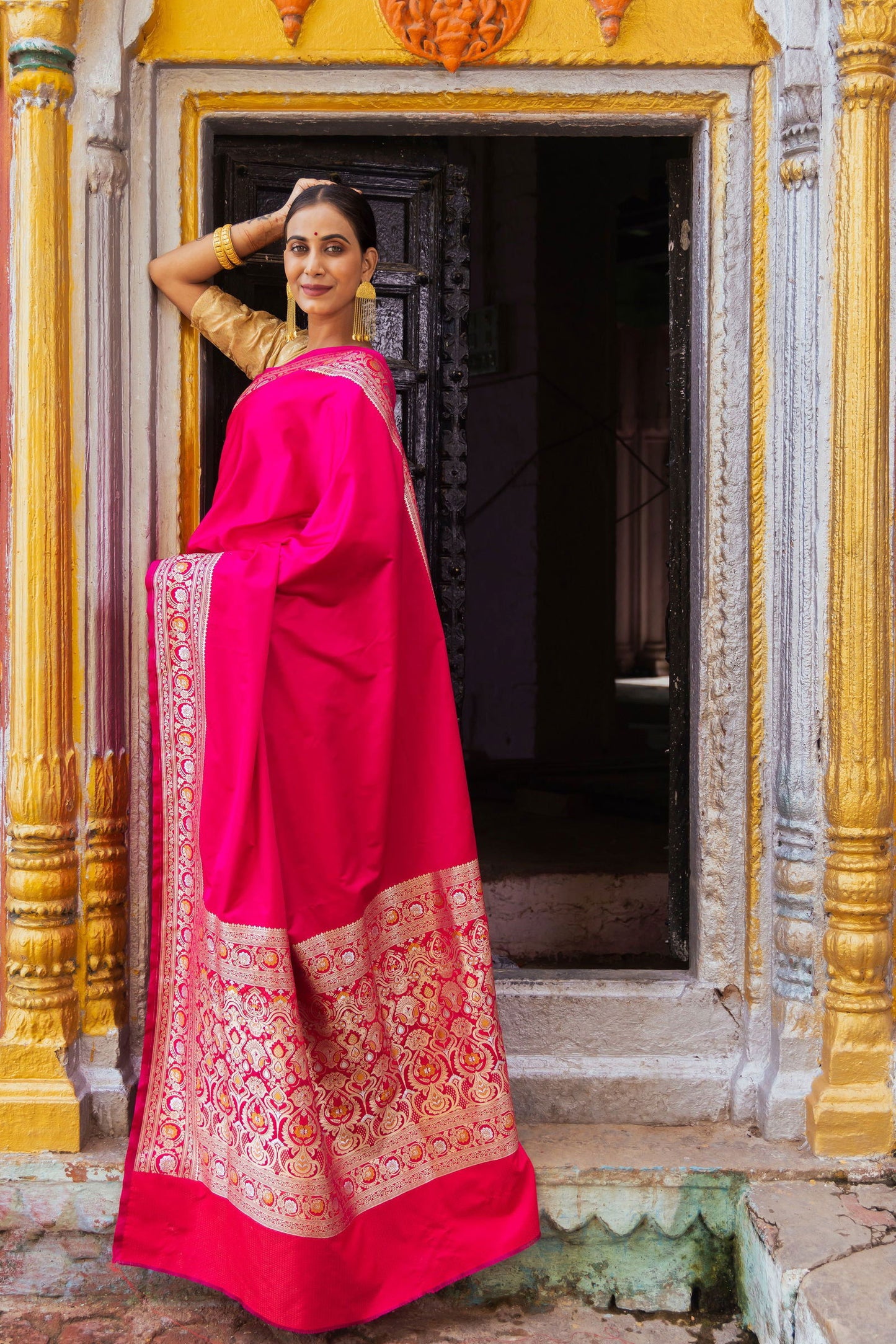 Handloom Fuchsia Pink Mashru Satin Silk Banarasi Saree - Mayrake.in