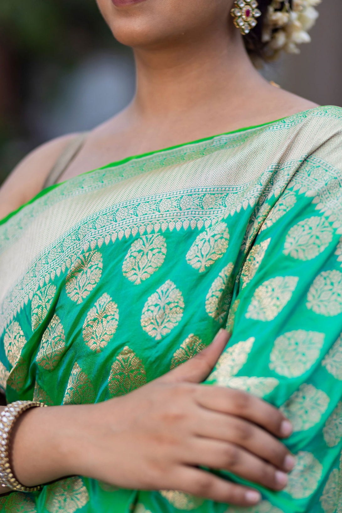 Handloom Green Pure Katan Silk Banarasi Saree - Mayrake.in