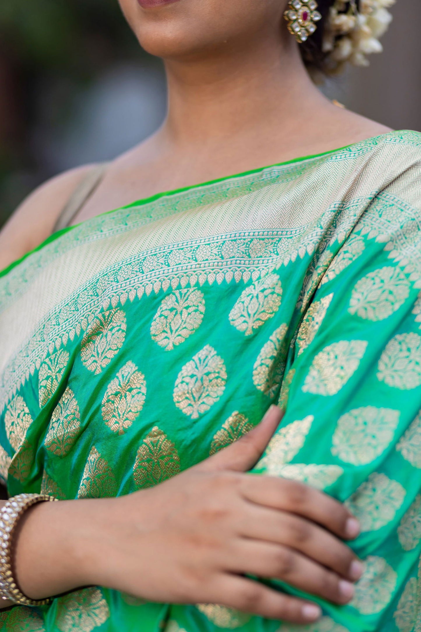 Handloom Green Pure Katan Silk Banarasi Saree - Mayrake.in