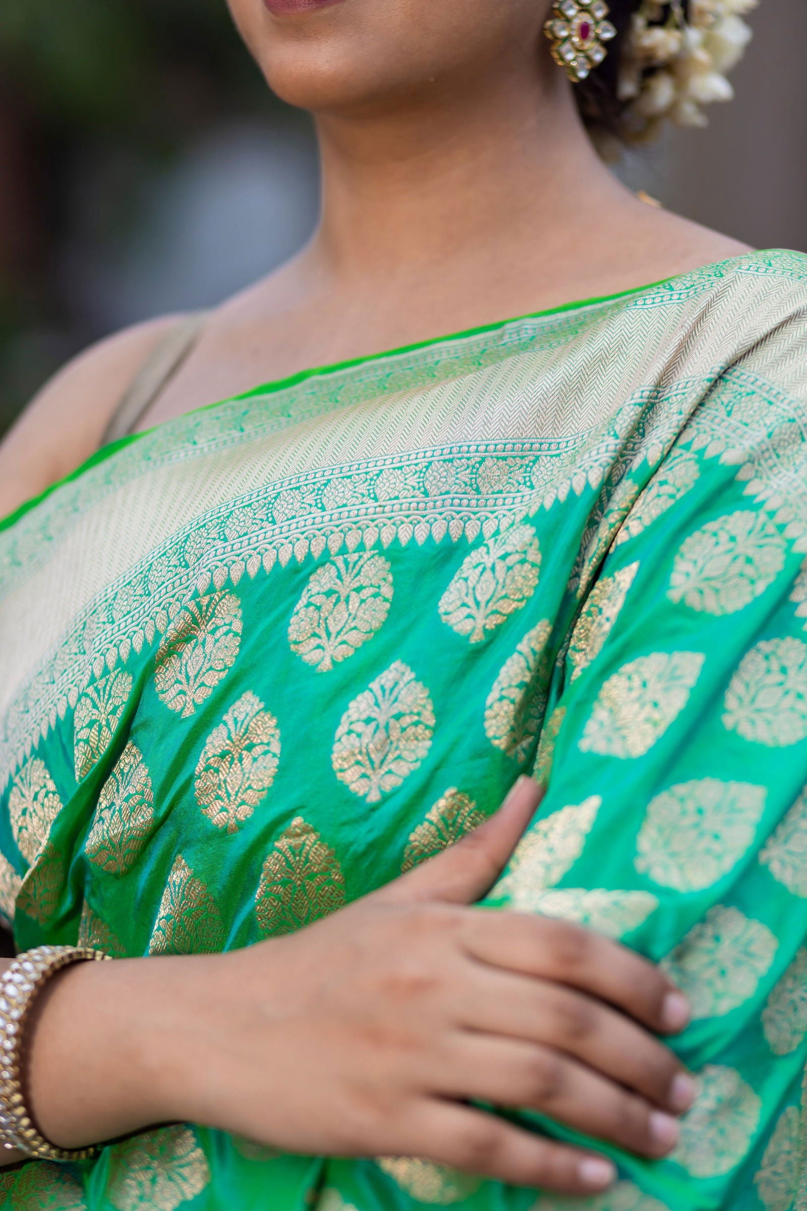 Handloom Green Pure Katan Silk Banarasi Saree - Mayrake.in