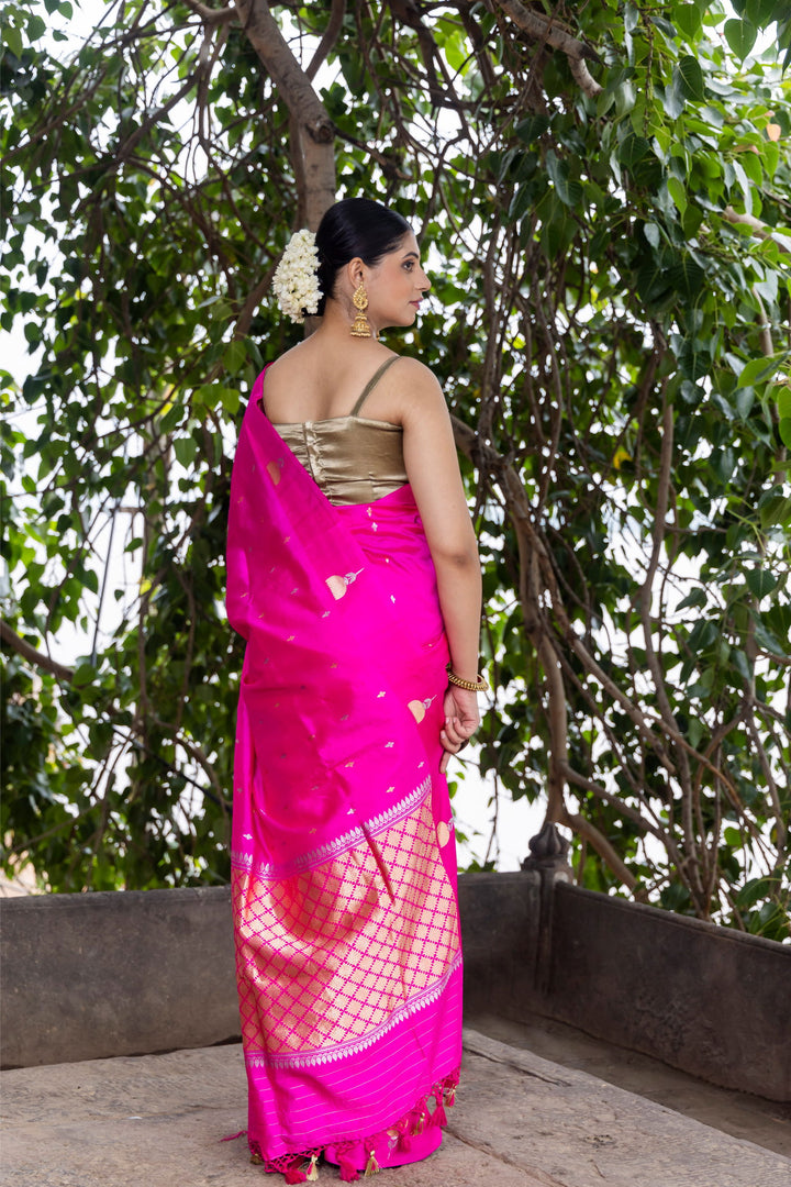Handloom Hot Pink Pure Katan Silk Banarsi Saree - Mayrake
