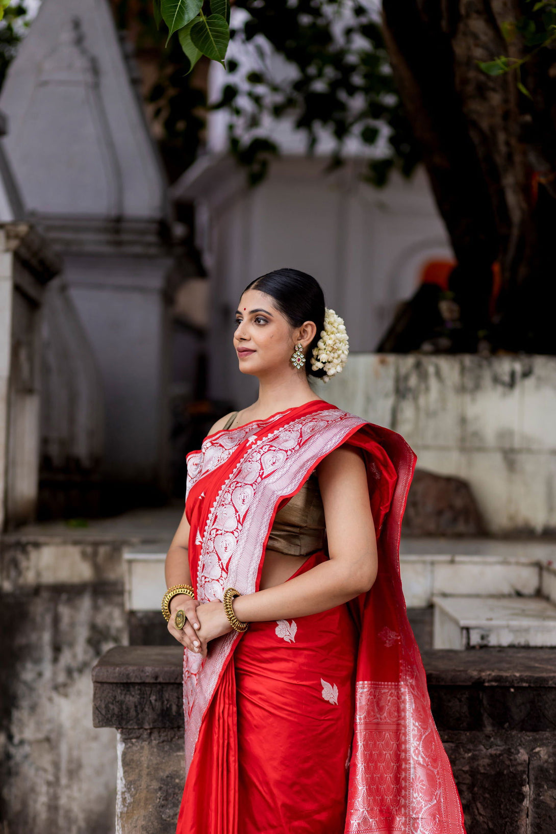 Handloom Red Pure Katan Silk Banarasi Saree - Mayrake.in