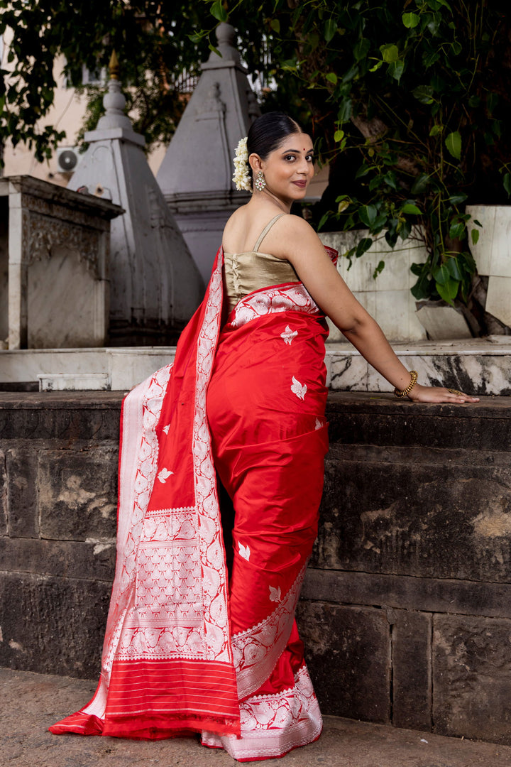 Handloom  Red  Pure Katan  Silk Banarsi Saree - Mayrake