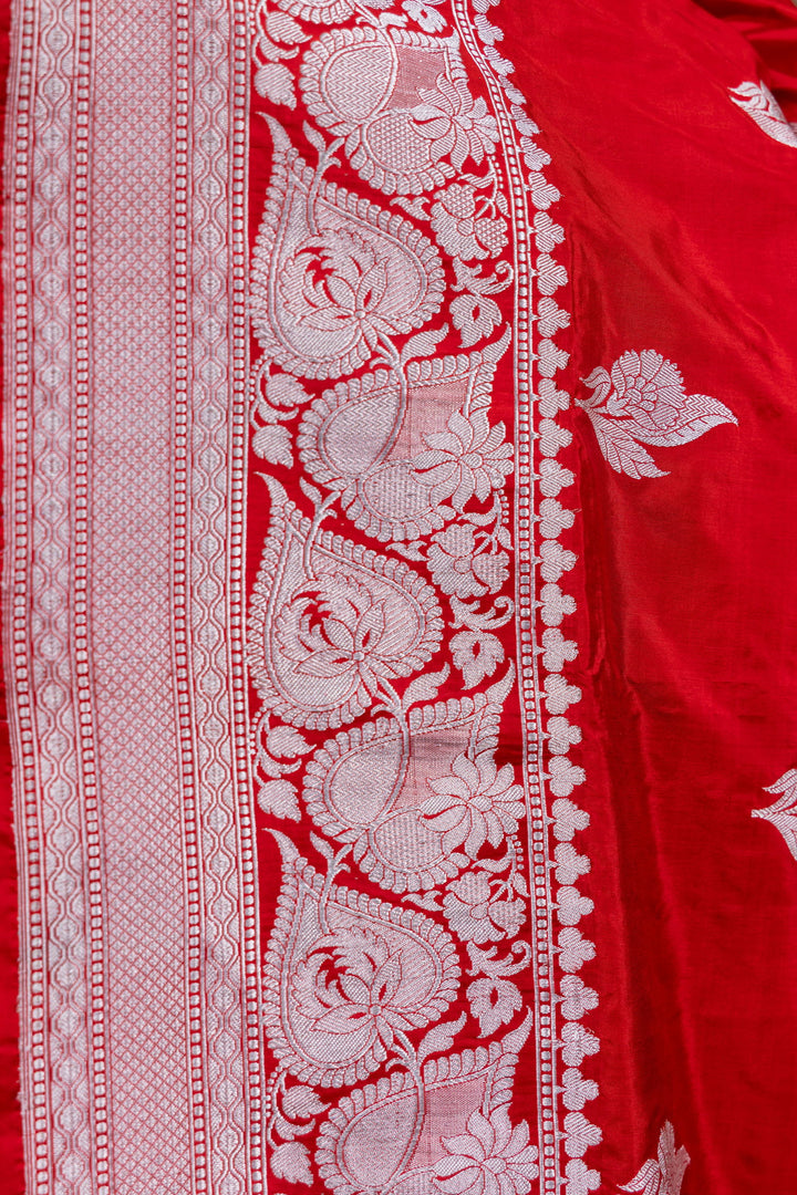 Handloom  Red  Pure Katan  Silk Banarsi Saree - Mayrake