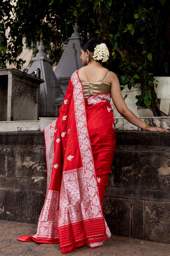 Handloom  Red  Pure Katan  Silk Banarsi Saree - Mayrake