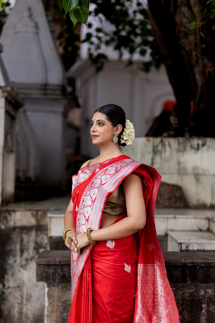 Handloom  Red  Pure Katan  Silk Banarsi Saree - Mayrake