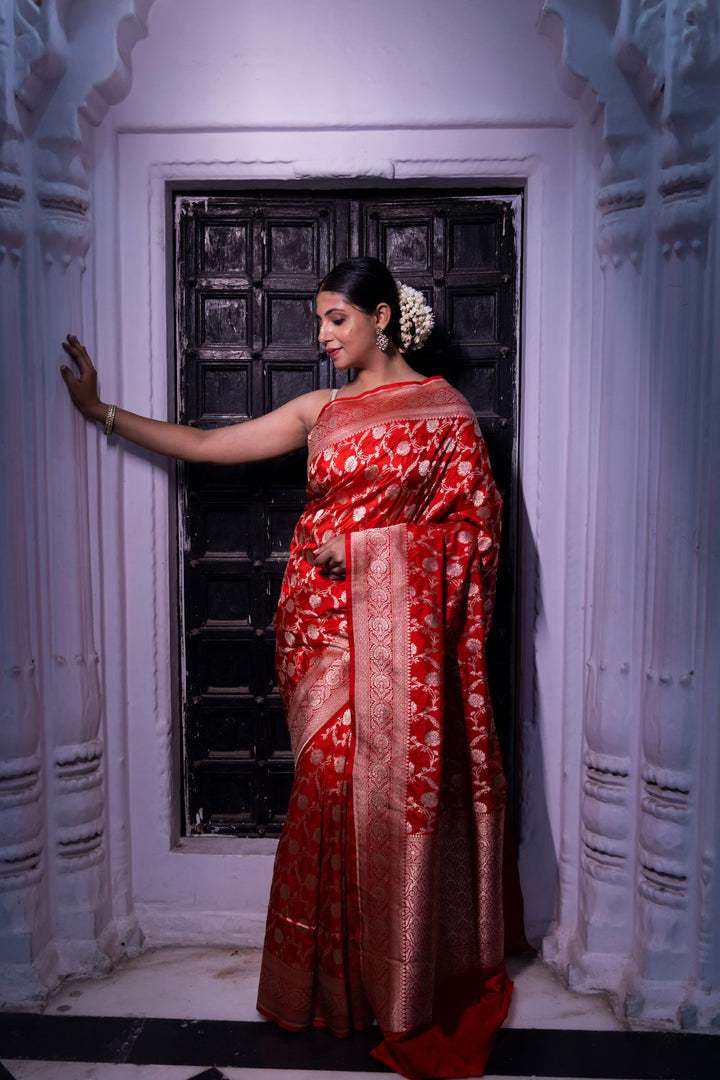 Handloom Red Pure Katan Silk Banarsi Saree - Mayrake