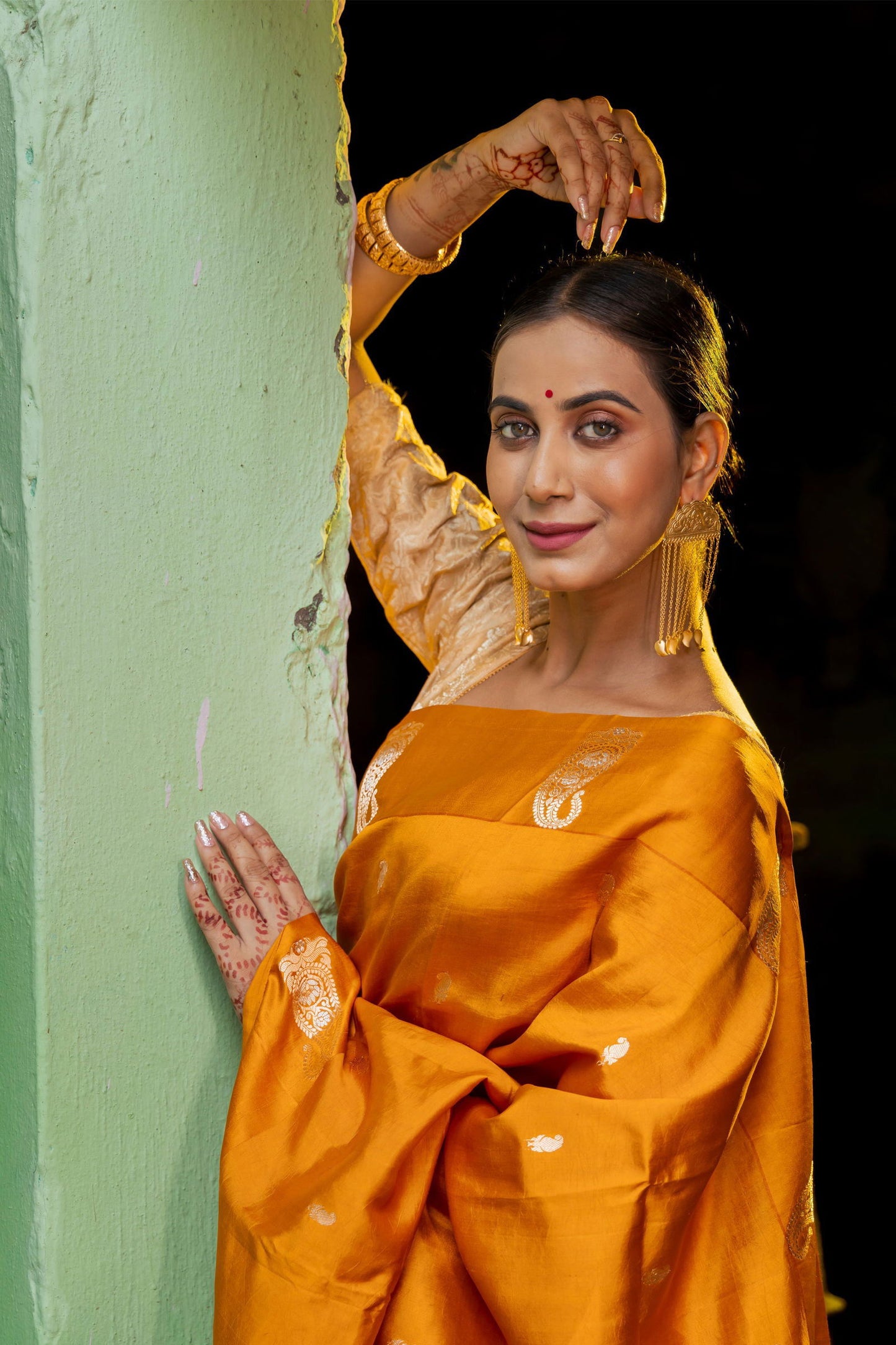 Handloom Saffron Yellow Pure Katan Silk  Banarasi Saree - Mayrake.in