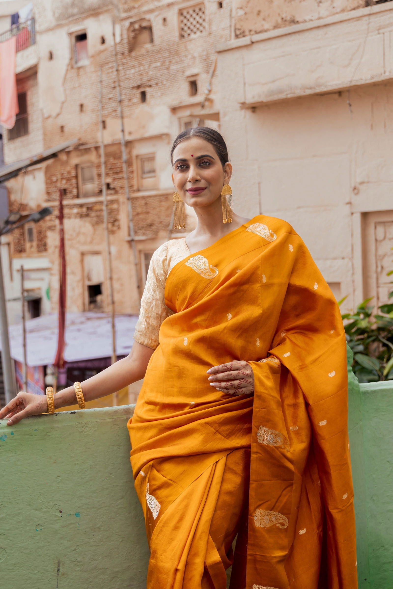 Handloom Saffron Yellow Pure Katan Silk  Banarasi Saree - Mayrake.in