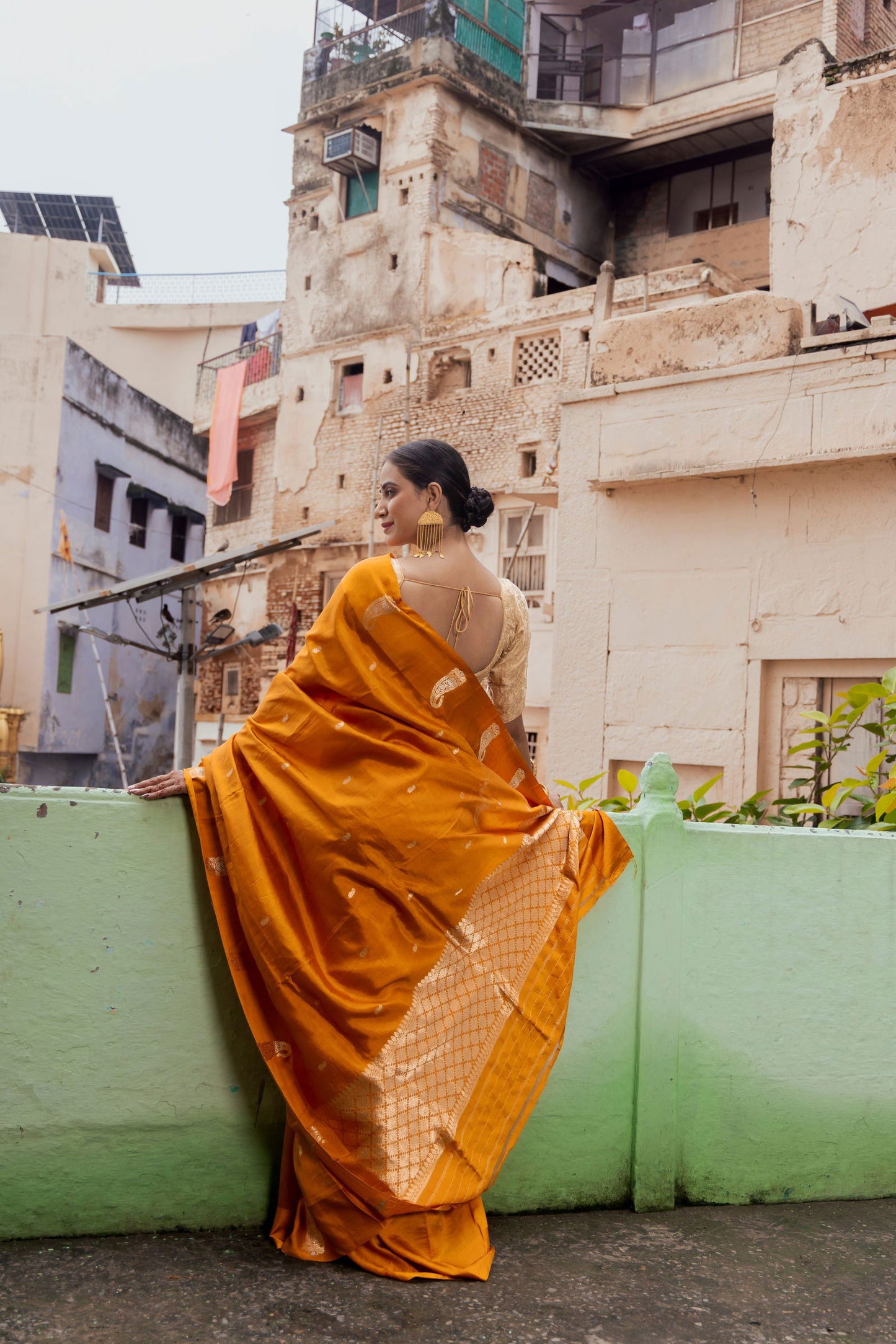 Handloom Saffron Yellow Pure Katan Silk  Banarasi Saree - Mayrake.in