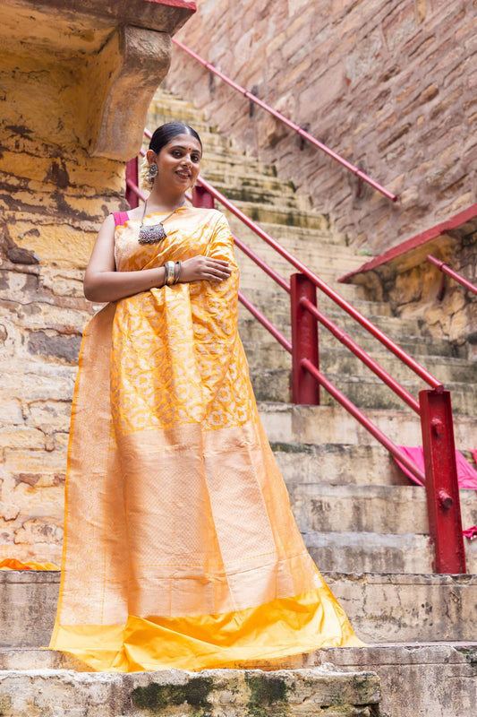 Handloom Yellow Pure Katan Silk Banarasi Saree - Mayrake.in