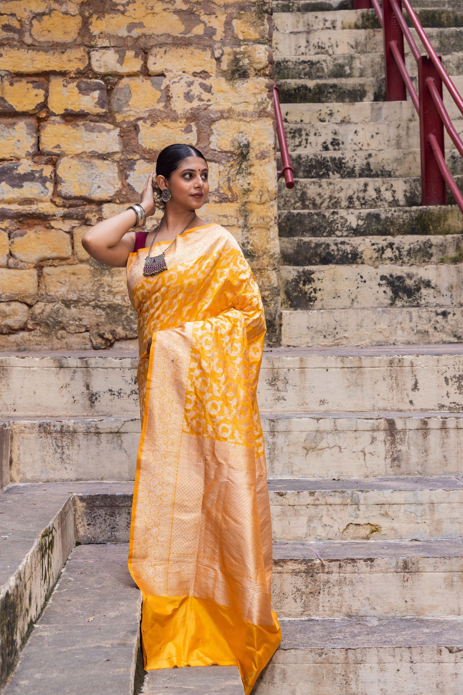 Handloom Yellow Pure Katan Silk Banarasi Saree - Mayrake.in