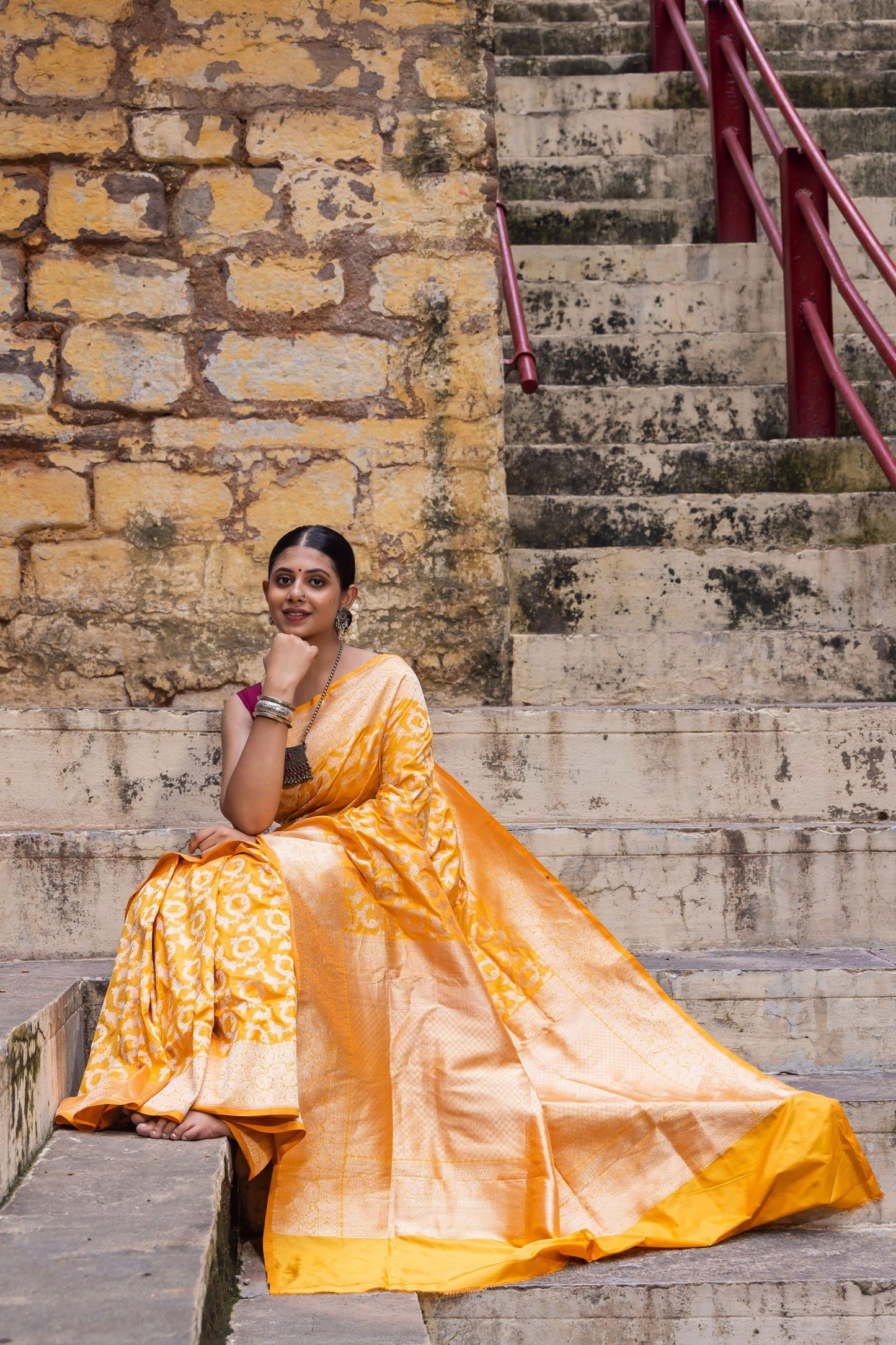Handloom Yellow Pure Katan Silk Banarasi Saree - Mayrake.in
