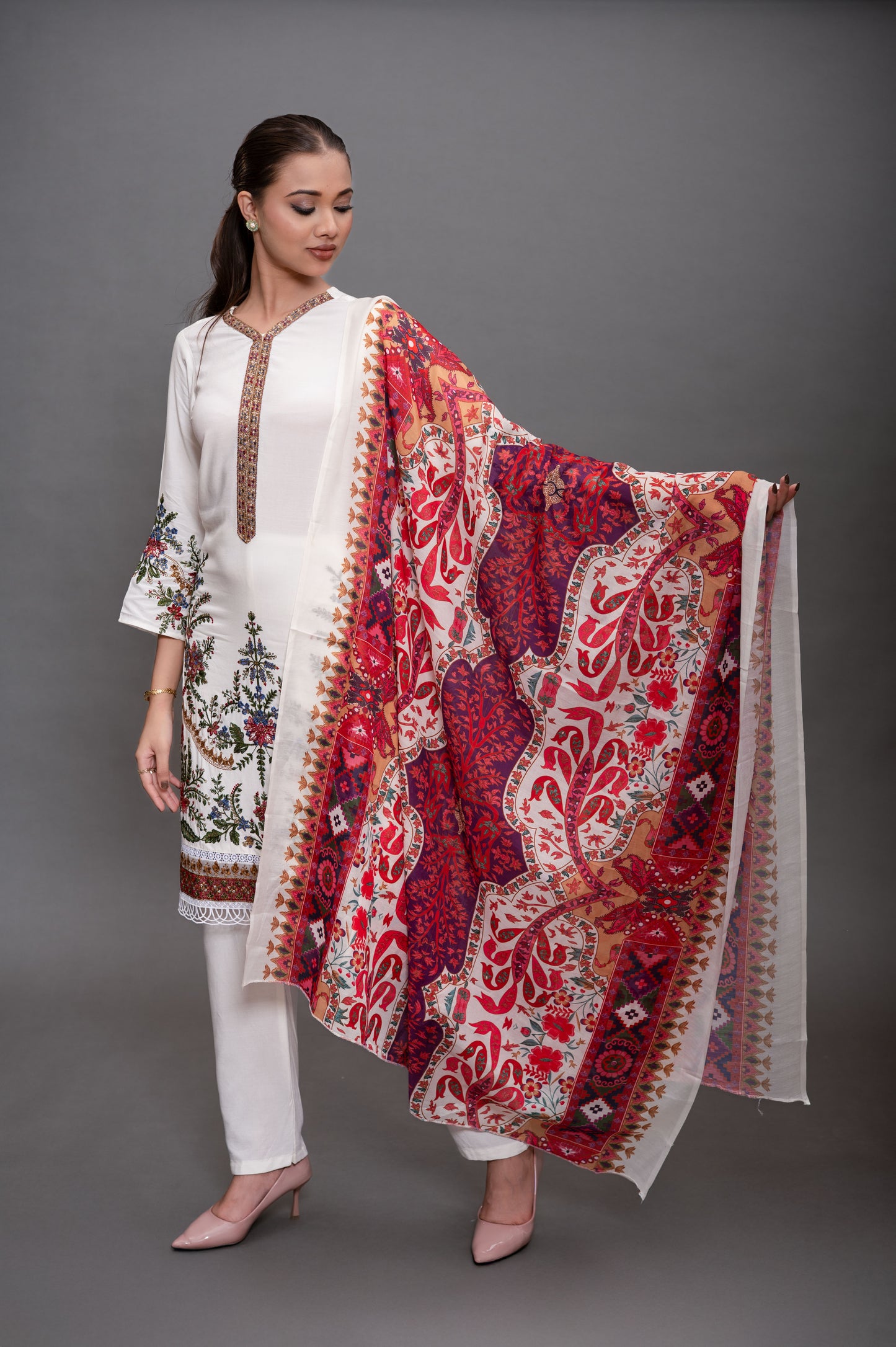 White Rayon lawn Suit with Embroidery Work and Digital Print Chiffon Dupatta