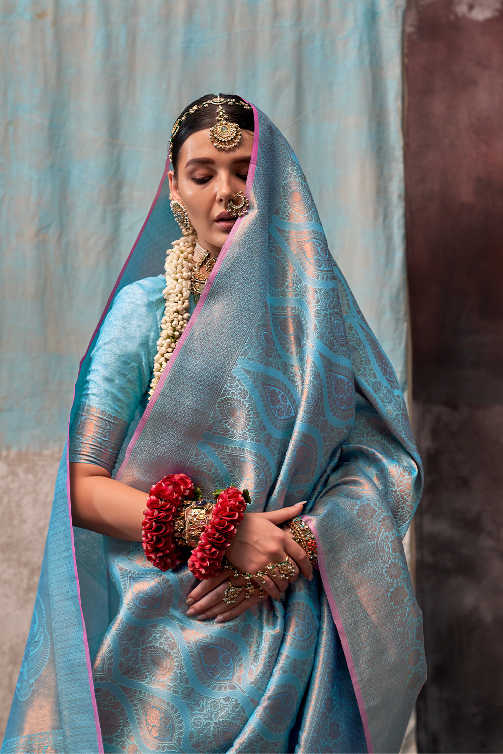 Two-Tone Blue Weaving Silk Saree with Contrast Selvage Border