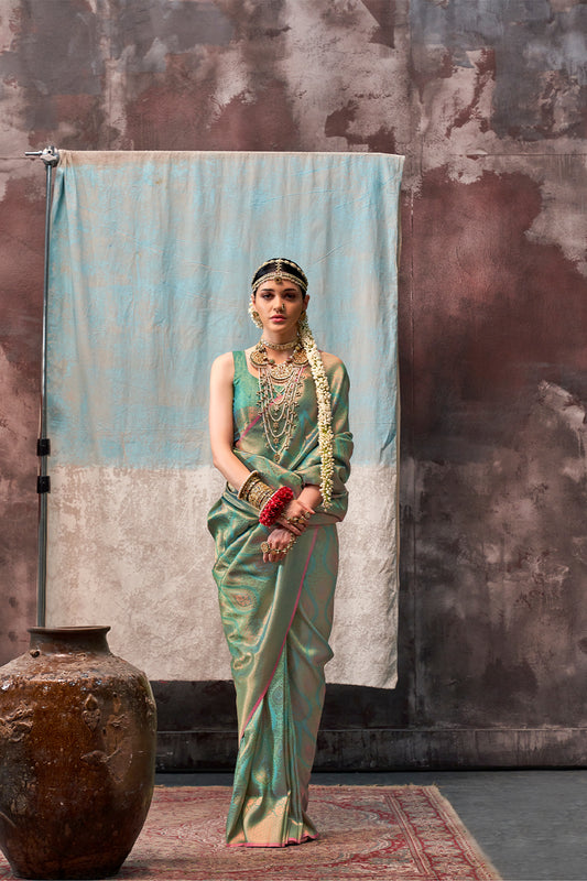 Two-Tone Green Weaving Silk Saree with Contrast Selvage Border