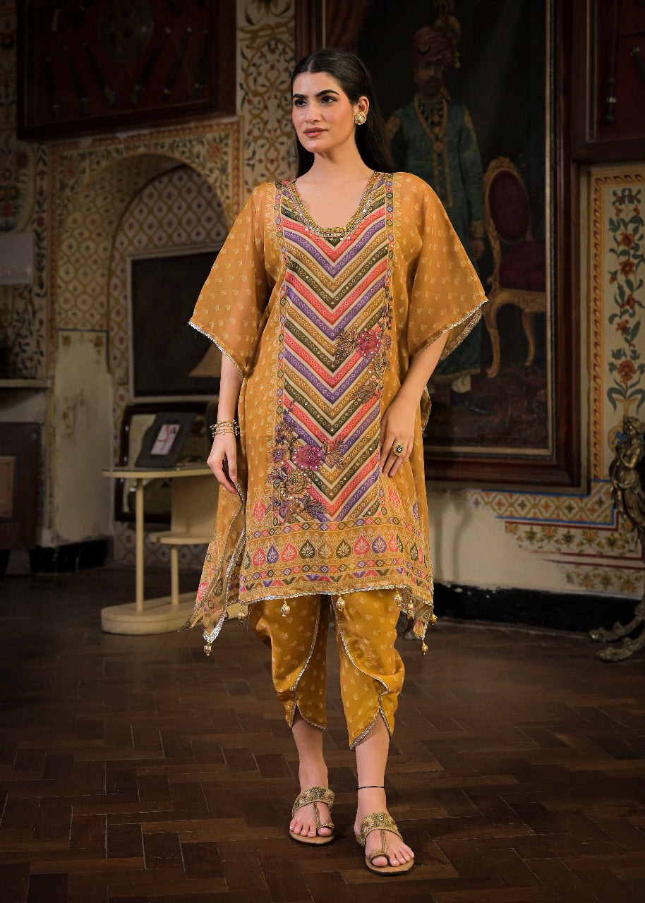 Pink Georgette Dhoti-Pattern Cord Set Suit with Zari Work